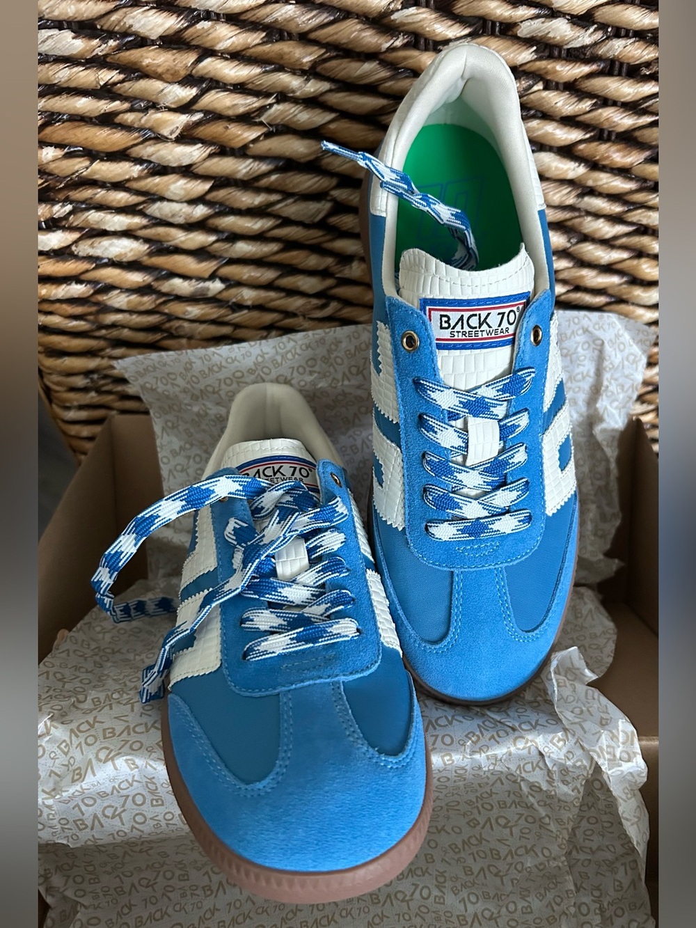 Back-70 Blue & White Streetwear Sneakers NEW NEVER WORN